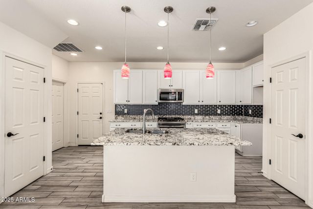 1712 S 82ND Place, Mesa, AZ 85209