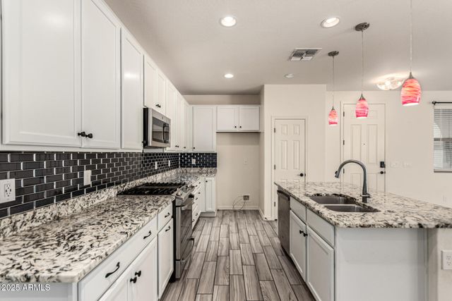 1712 S 82ND Place, Mesa, AZ 85209