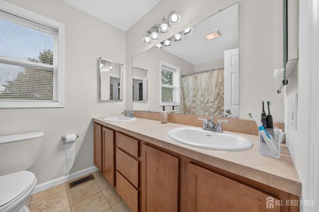 907 Harris Avenue, Union Beach, NJ 07735
