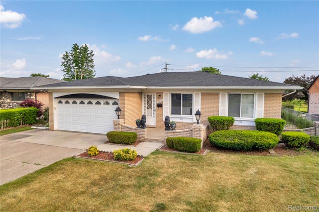 13612 Canterbury Drive, Sterling Heights, MI 48312