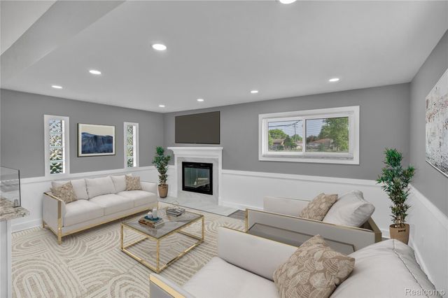 13612 Canterbury Drive, Sterling Heights, MI 48312