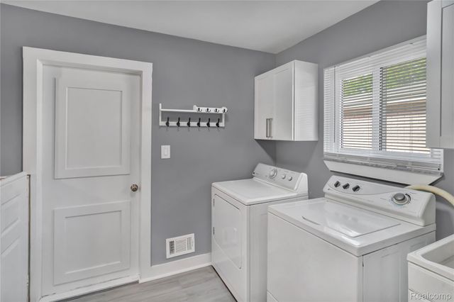 13612 Canterbury Drive, Sterling Heights, MI 48312