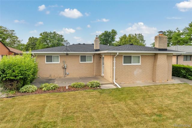 13612 Canterbury Drive, Sterling Heights, MI 48312