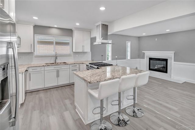 13612 Canterbury Drive, Sterling Heights, MI 48312