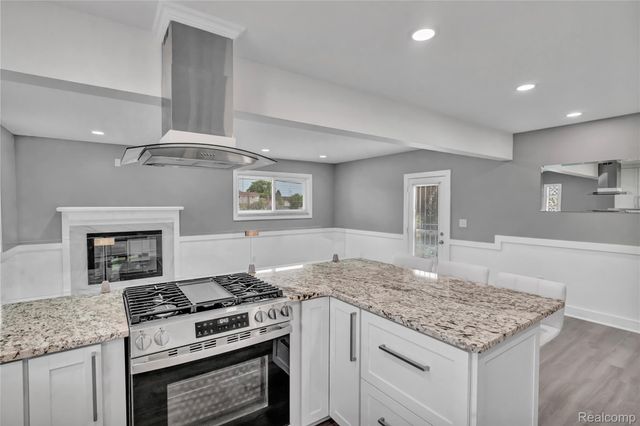 13612 Canterbury Drive, Sterling Heights, MI 48312