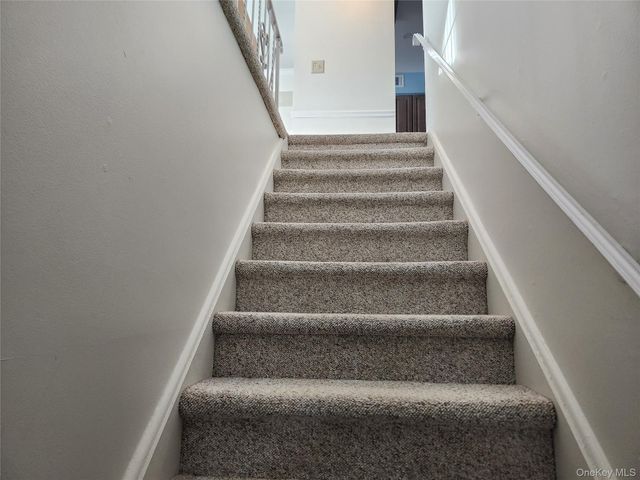 334 Artist Lake Drive, Middle Island, NY 11953