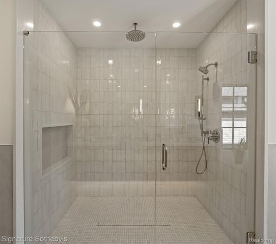 395 GREENWOOD Street, Birmingham, MI 48009