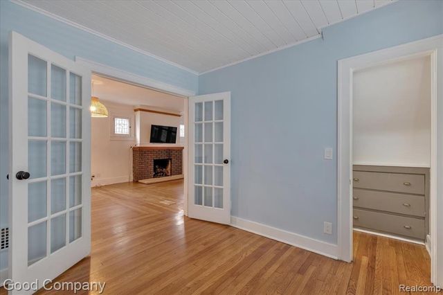271 E Woodland Street, Ferndale, MI 48220