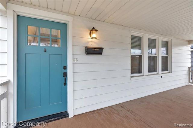 271 E Woodland Street, Ferndale, MI 48220