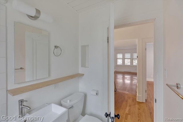271 E Woodland Street, Ferndale, MI 48220