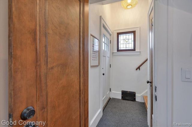 271 E Woodland Street, Ferndale, MI 48220