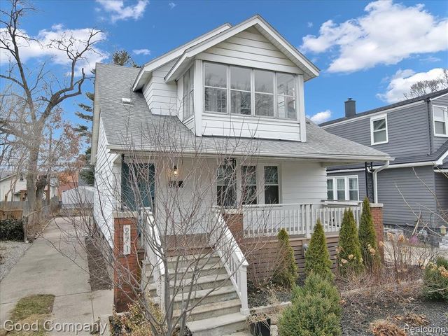 271 E Woodland Street, Ferndale, MI 48220