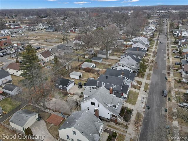 271 E Woodland Street, Ferndale, MI 48220
