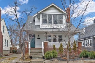 271 E Woodland Street, Ferndale, MI 48220