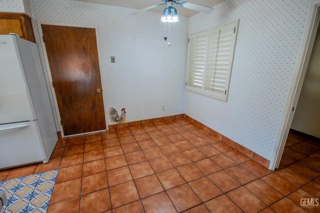 4512 Skye Drive, Bakersfield, CA 93308