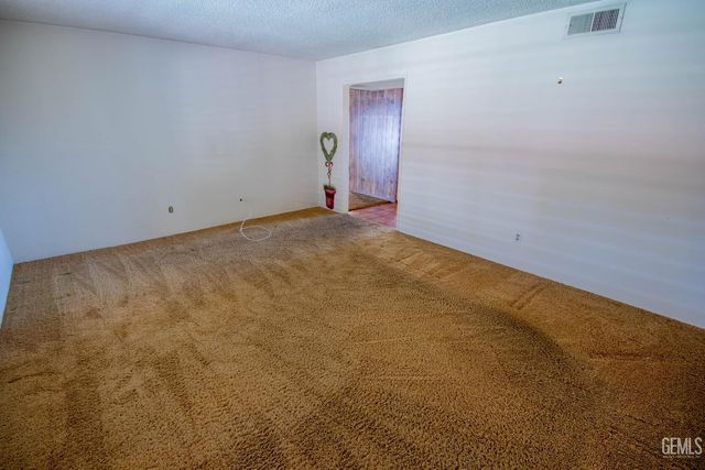 4512 Skye Drive, Bakersfield, CA 93308