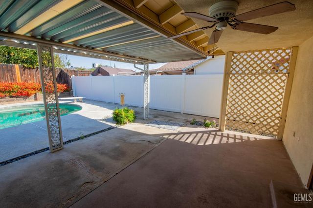 4512 Skye Drive, Bakersfield, CA 93308