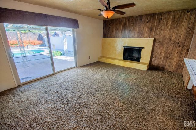 4512 Skye Drive, Bakersfield, CA 93308