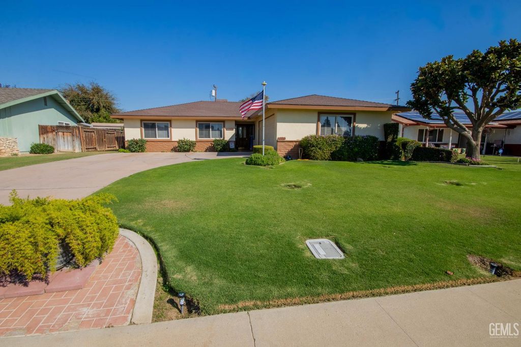 4512 Skye Drive, Bakersfield, CA 93308