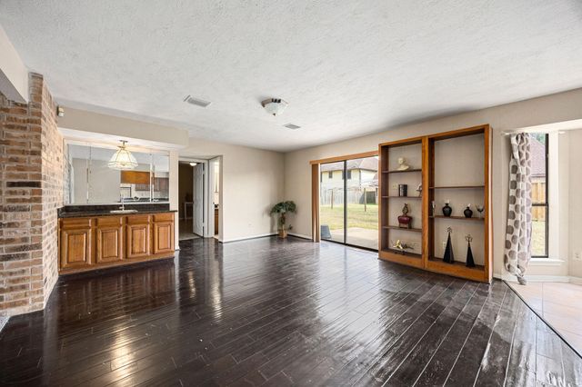 16311 Morning Quail Court, Houston, TX 77489