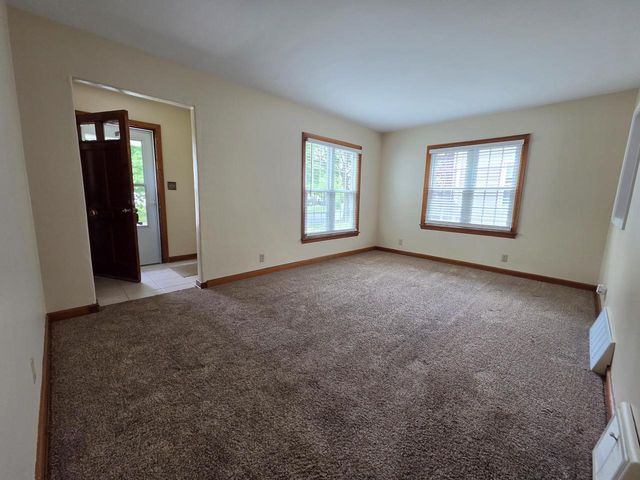 3265 S Burrell STREET, Milwaukee, WI 53207