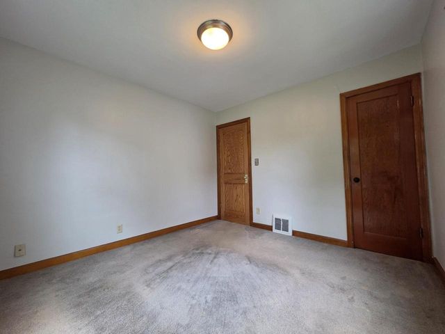 3265 S Burrell STREET, Milwaukee, WI 53207