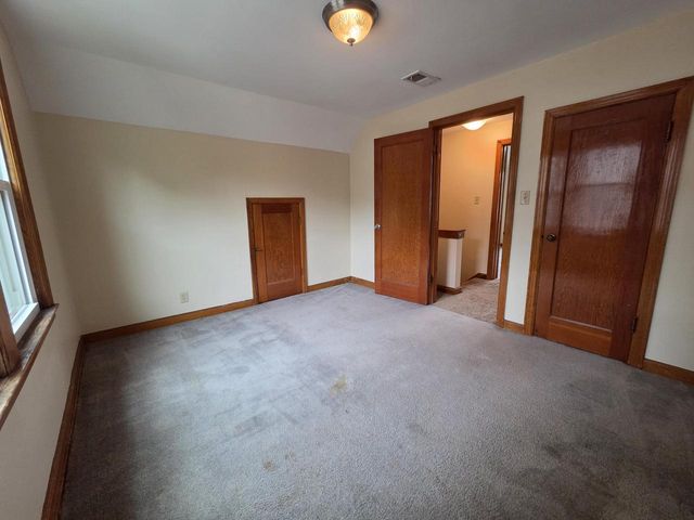 3265 S Burrell STREET, Milwaukee, WI 53207