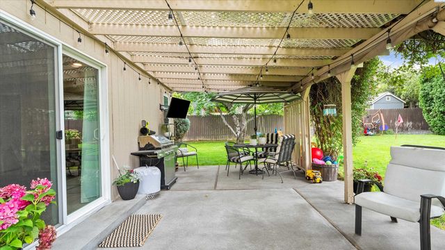 1947 Sheridan Pl., Richland, WA 99352