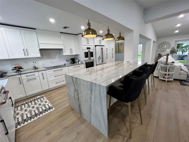 3000 Jasmine Terrace, Delray Beach, FL 33483