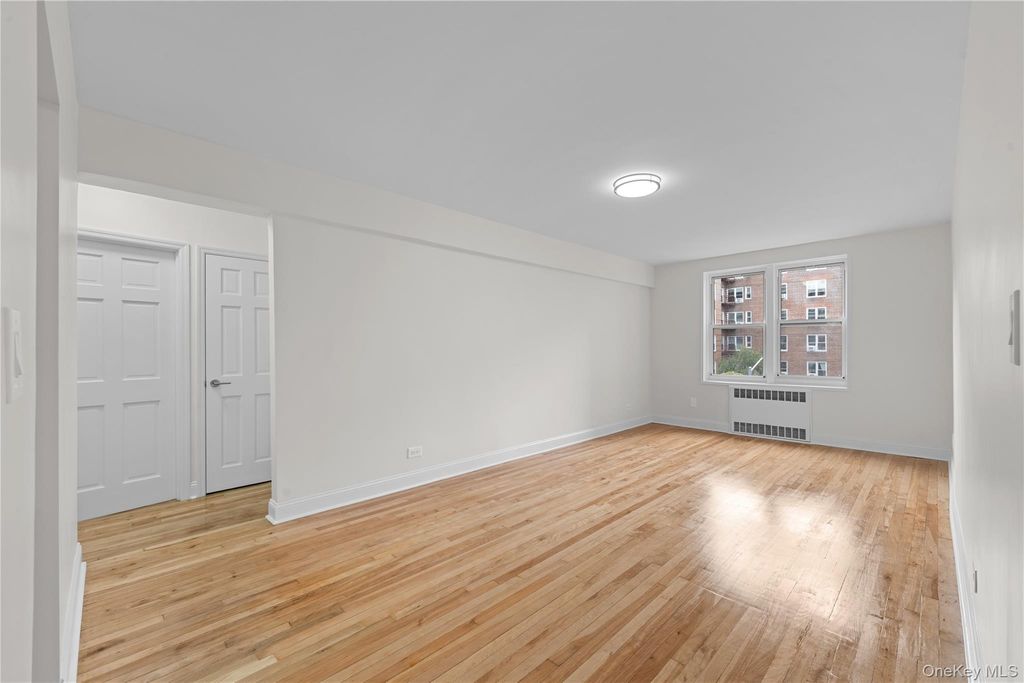 88-01 35th Avenue 3G, Jackson Heights, NY 11372 — photo 2