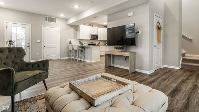 2657 Lamar Drive, Whitestown, IN 46075