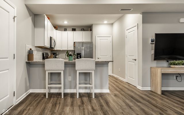 2657 Lamar Drive, Whitestown, IN 46075