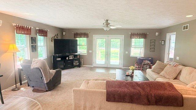 156 Dewey Avenue, Urbana, OH 43078