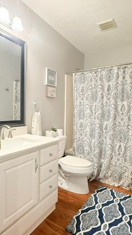 156 Dewey Avenue, Urbana, OH 43078