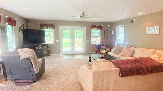 156 Dewey Avenue, Urbana, OH 43078