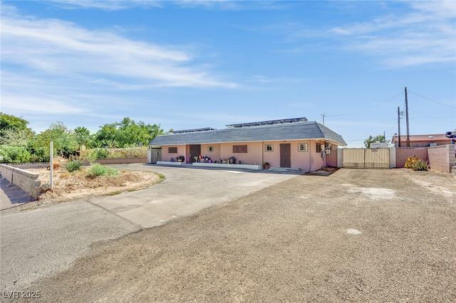 5807 Madre Mesa Drive, Las Vegas, NV 89108