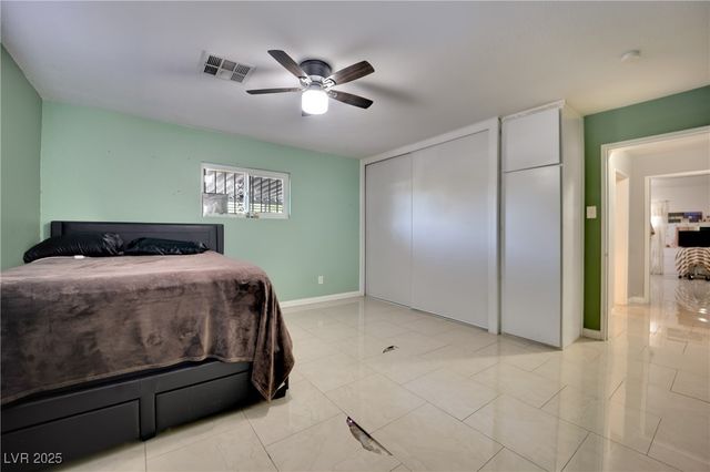 5807 Madre Mesa Drive, Las Vegas, NV 89108