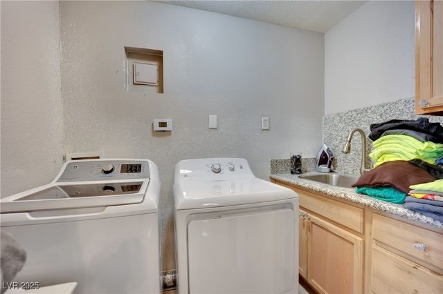 5807 Madre Mesa Drive, Las Vegas, NV 89108