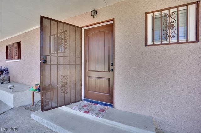 5807 Madre Mesa Drive, Las Vegas, NV 89108