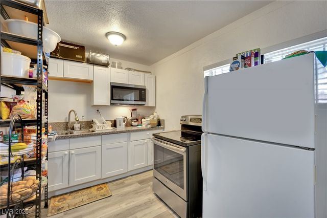 5807 Madre Mesa Drive, Las Vegas, NV 89108