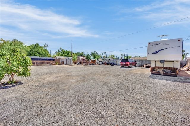 5807 Madre Mesa Drive, Las Vegas, NV 89108