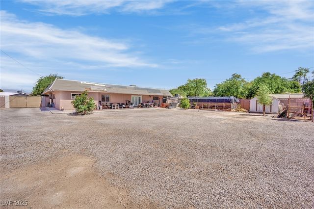 5807 Madre Mesa Drive, Las Vegas, NV 89108