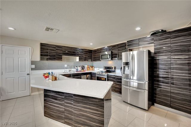 5807 Madre Mesa Drive, Las Vegas, NV 89108