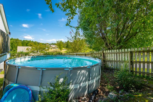 1097 Harvest Knoll Lane, Soddy Daisy, TN 37379