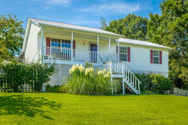 1097 Harvest Knoll Lane, Soddy Daisy, TN 37379