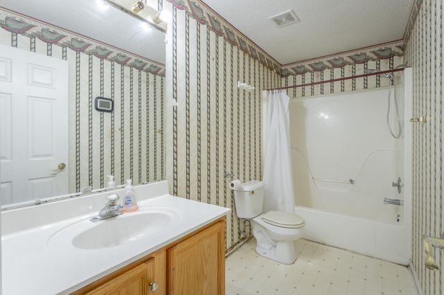 1097 Harvest Knoll Lane, Soddy Daisy, TN 37379