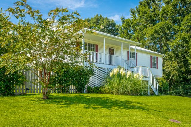 1097 Harvest Knoll Lane, Soddy Daisy, TN 37379