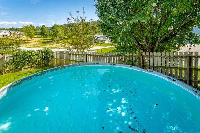 1097 Harvest Knoll Lane, Soddy Daisy, TN 37379