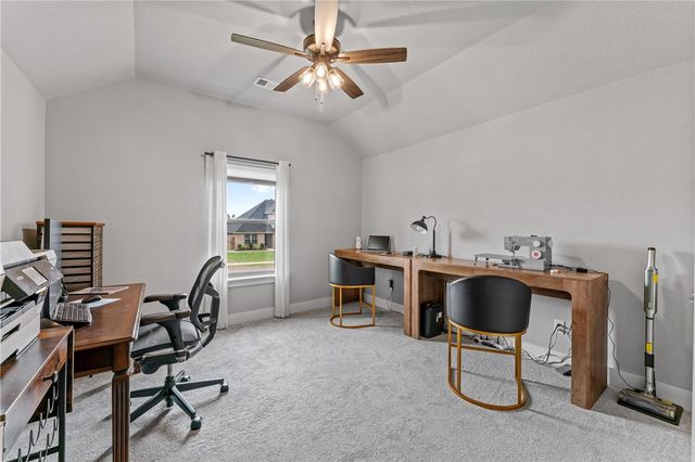 705 W Jillian Street, Siloam Springs, AR 72761