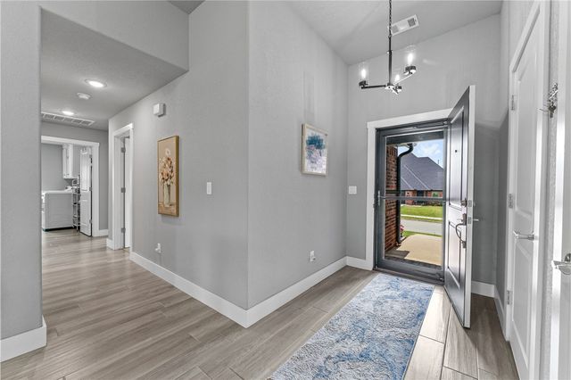 705 W Jillian Street, Siloam Springs, AR 72761
